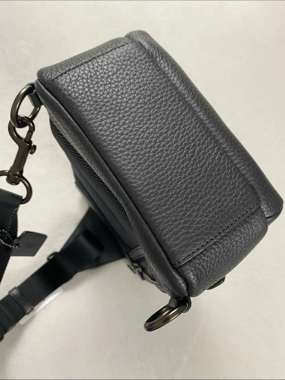 Coach Gotham Pack Shoulder/Crossbody Sling Bag | Black